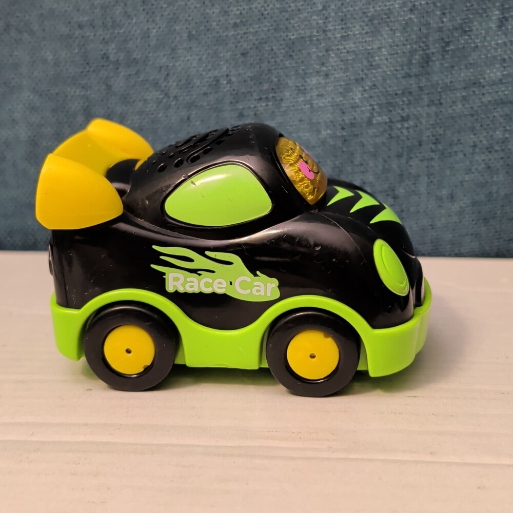 VTech Go! Go! Smart Wheels Race Car | Black & Green | Lights & Sounds SmartPoint - Picture 8 of 16
